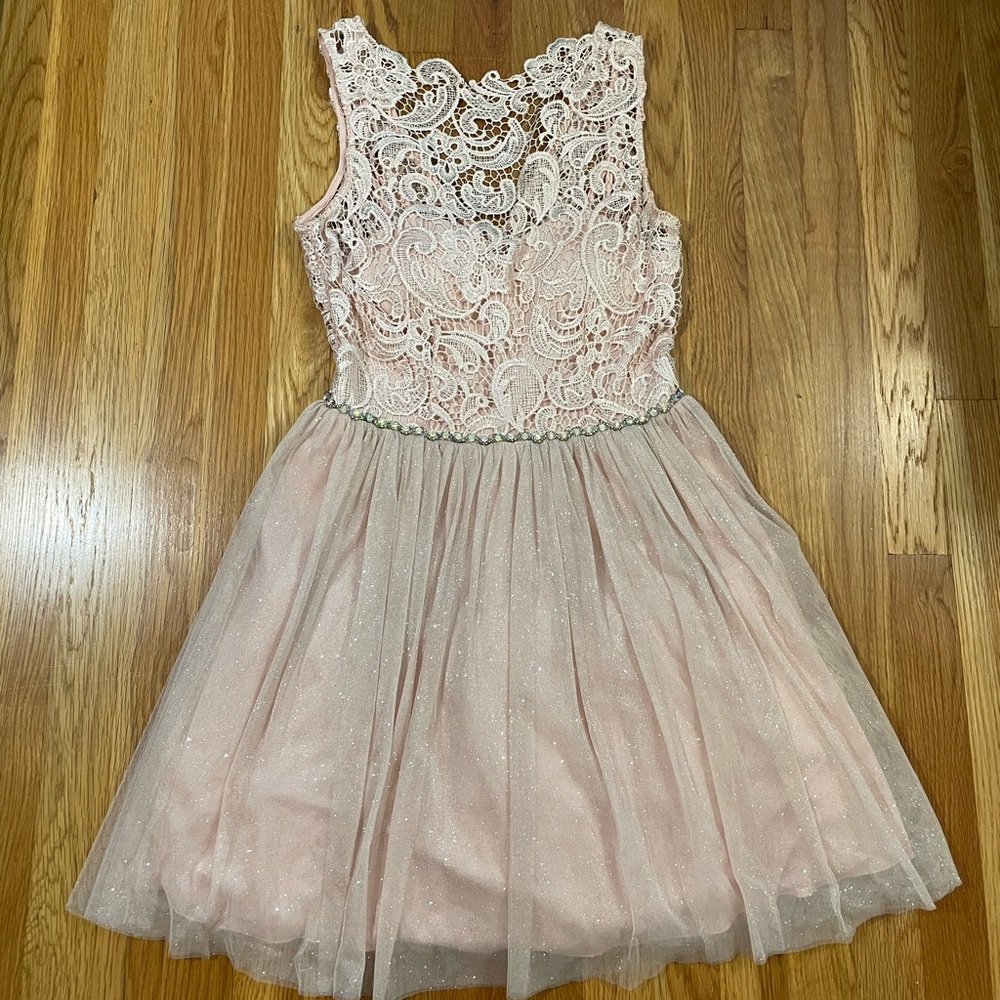 Homecoming dress - Picture 1 of 5